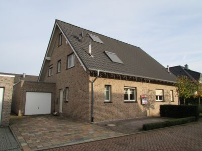 Johann-Roelevink-weg 6, 46446 Elten